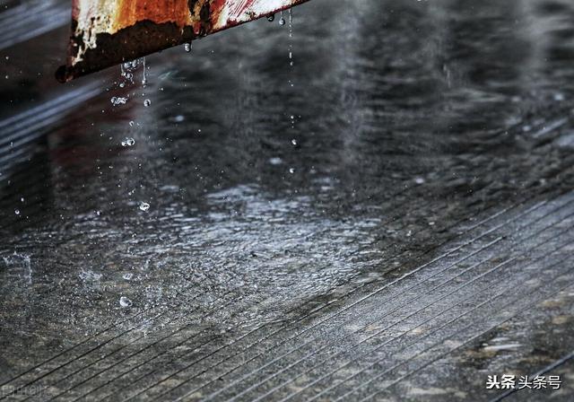 下雨天的朋友圈