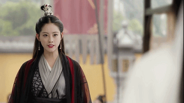 灭绝师太:周芷若在峨嵋弟子中武功不是最高的，灭绝师太为何将大位传给她？