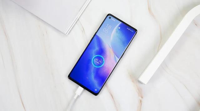 手机要轻薄，还是要大电池？你会选择哪一个