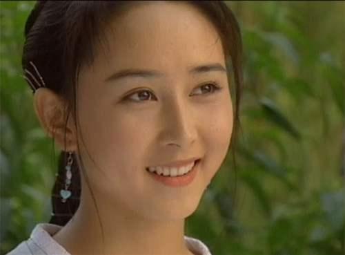 聊斋志异婴宁:“憨女”婴宁：《聊斋》中最爱笑的女妖，言语率真让男友脸红