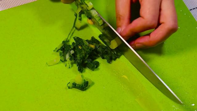 天冷多给孩子吃这个辅食，补钙又补铁，一周吃3次，宝宝多长高5cm