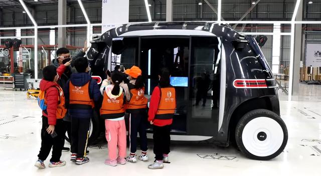 体验无人驾驶技术 共享科技与未来