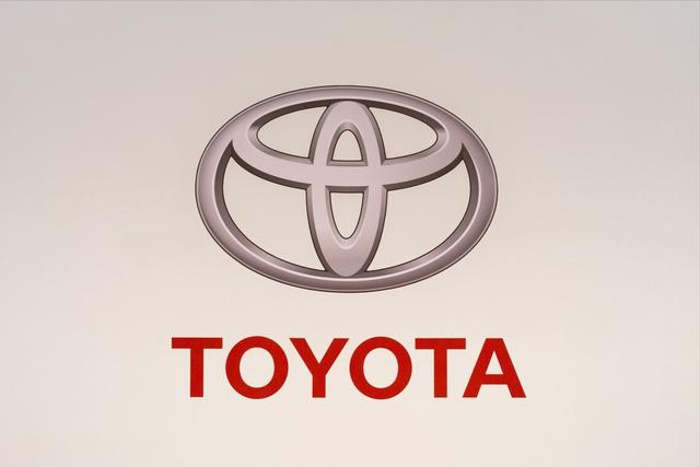 全球深陷原材料短缺和疯狂涨价漩涡，其根源是什么？