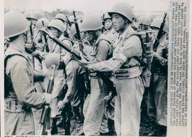 96年“台海危机”有多险？颜才仁回忆：枪全部上膛，不敢脱防弹衣