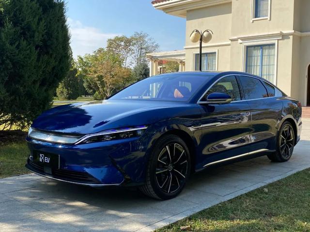 搞机实验室 | 体验比亚迪DiLink4.0，这是最实用的智能车机？