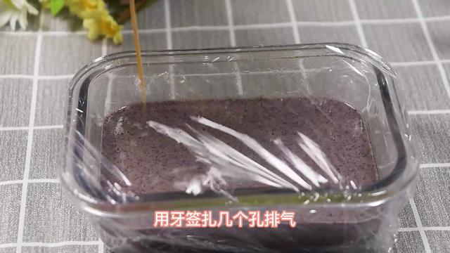 宝宝补铁辅食，吃猪肝就错了，不加一滴水的小蛋糕，出锅就吃光了