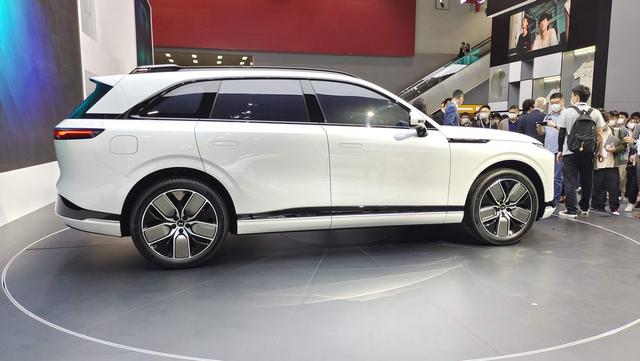 终于“国风”压倒“西风”！国产新能源车主导2021广州车展