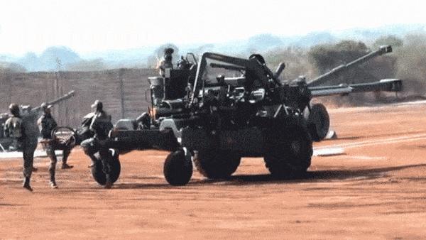 155mm轮式卡车炮，直升机吊运超轻榴弹炮，谁才是高原山地战之王?