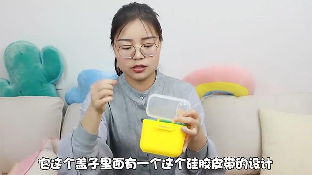 十一带娃出行，包里的东西哪些最实用？这些经验背后都是泪