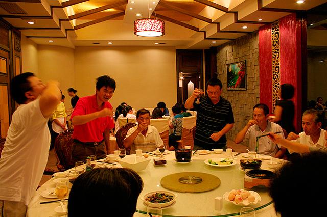 满月酒致辞简短几句话（父母用稿）