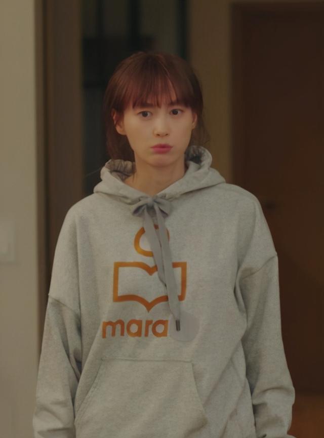 元彬李娜英:40多岁的韩国明星李娜英是如何穿搭，吸引元彬（元斌）的