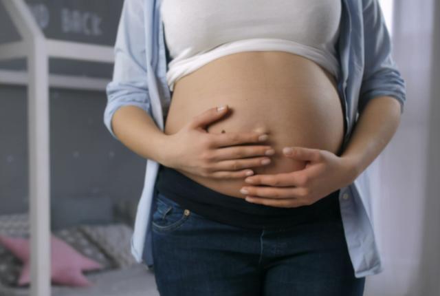 准妈妈孕肚上的“神秘”黑线，能预知胎宝性别？那可不一定
