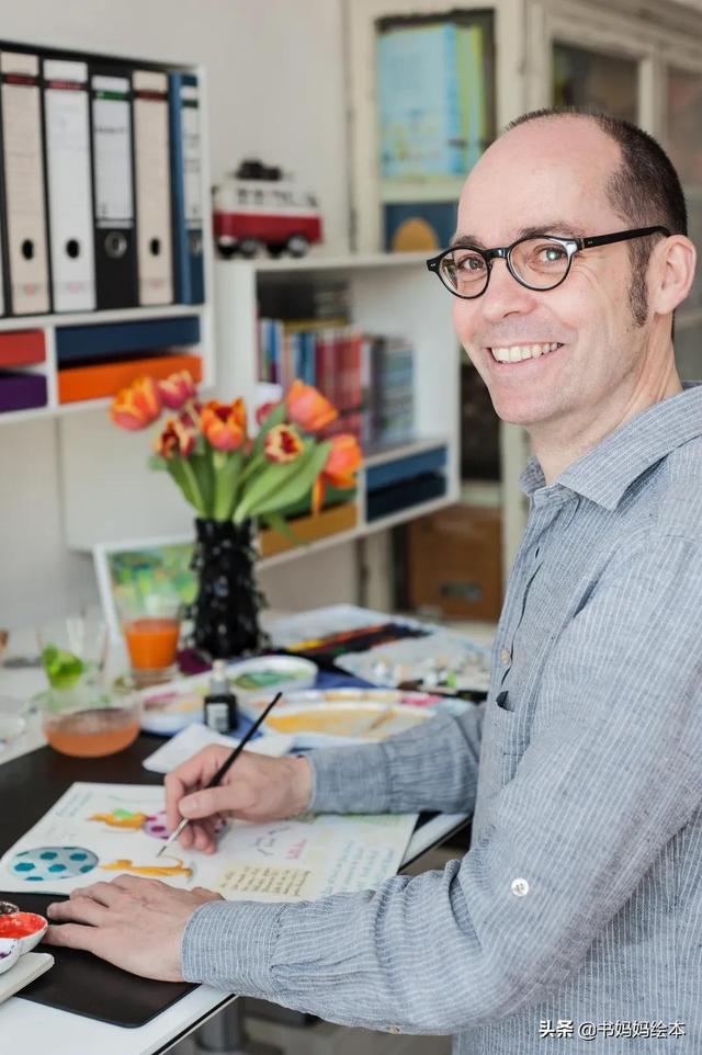 《小恐龙可可奈》一套关于想象力与探索精神的桥梁书