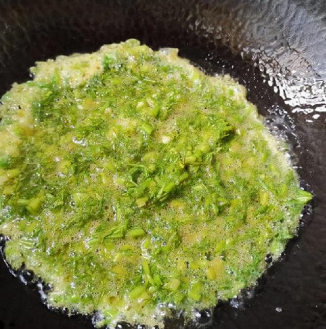 它是湿气“最怕”的一道菜，营养美味，润燥去湿，隔三差五吃一次