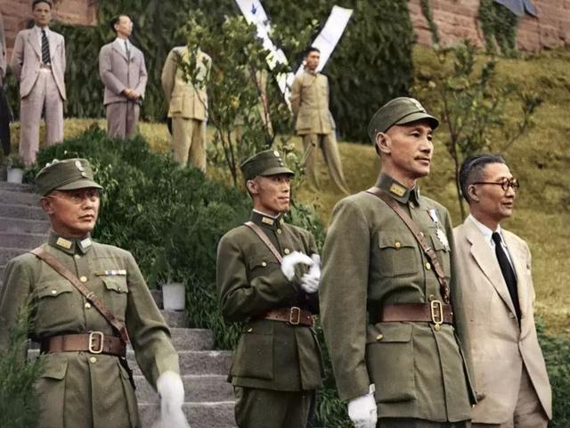 毛主席没有上过军校，为何军事水平远超精英云集的国民党将帅？