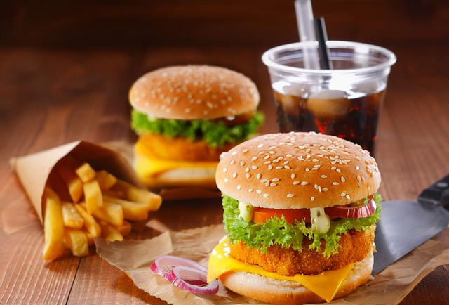 血糖偏高的人，睡觉时有哪些表现？若没有，或表示血糖还算平稳