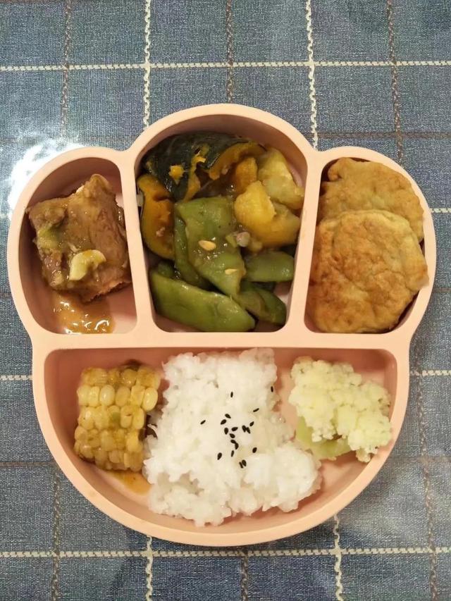 每天坚持做的一件事，两岁宝宝的午餐