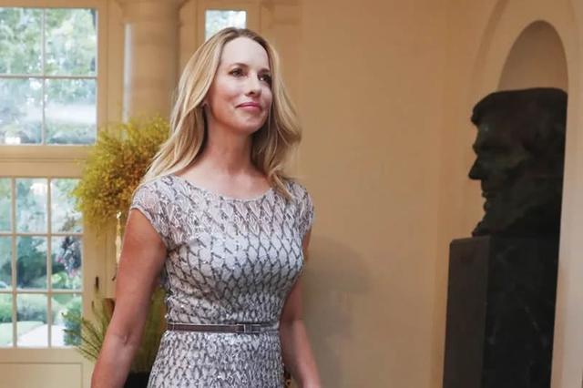 10年前乔布斯去世，60亿美元的遗产都给了她，她说要全部捐出去