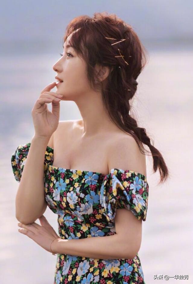 杨钰莹年龄和个人资料胡静年龄多大
