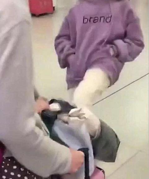 孩子用如此方式发泄情绪