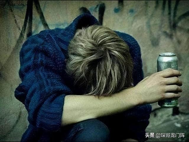 想象一下,我们的人生就是一列火车,火车的终点是死亡,但在这一路,总有