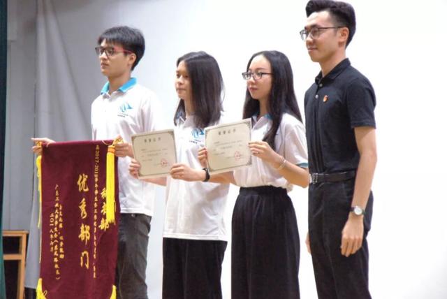 黑龙江高校嚣张查寝后续，主播自爆当事人身份，吐槽拍摄者有心眼