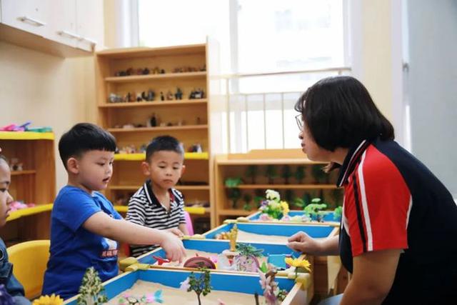 睿乐儿童沙盘游戏，专属于孩子的心灵调适