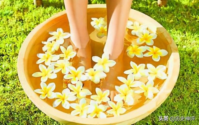 老话说“人到六十，两不交，三不碰”，指的什么？