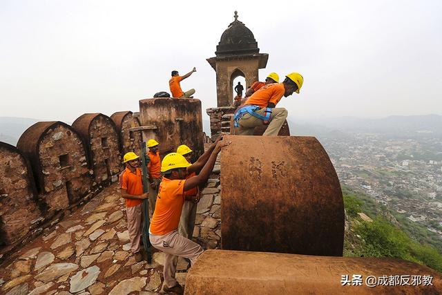 致命的拍摄：印度自拍死亡率全球第一