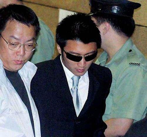 谢霆锋与王菲：80后爱上60后，爱情跨越20年，孩子分别扔给前任