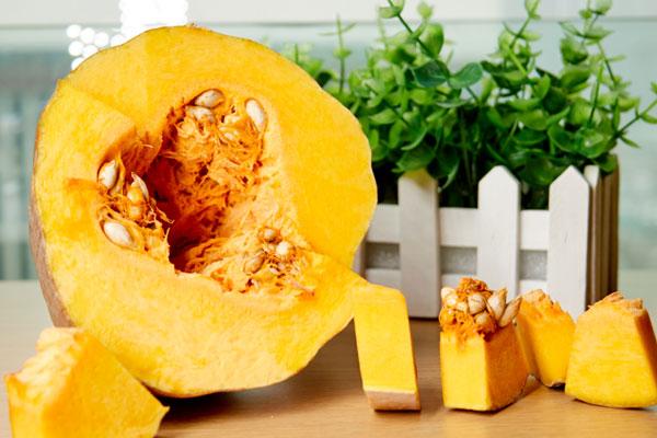 糖尿病人用蒸南瓜当主食，可以吗？糖友亲测，公布食用前后的血糖