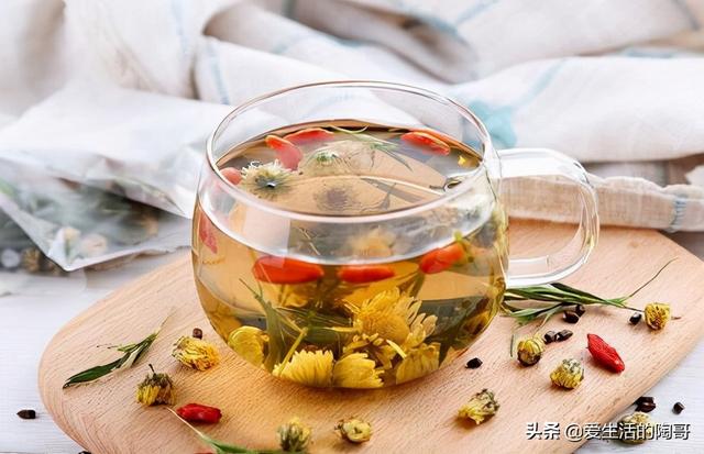 秋天养生，吃秋菜，尝秋果，饮秋汤，喝秋茶，秋冬少生病，身体好