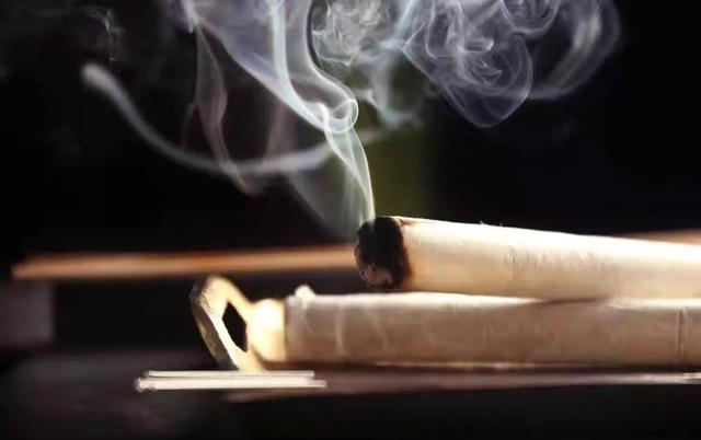 关于灸的常识及保健穴位