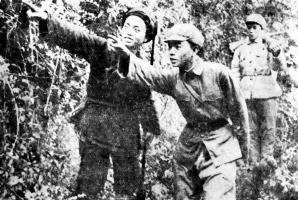 1950年，毛主席收到邓小平的一封电报，后勃然大怒，调动百万大军