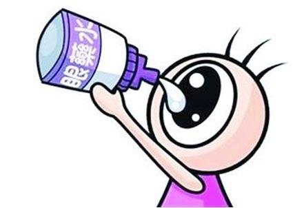 眼药水不能直接滴在瞳孔上如何正确使用滴眼液