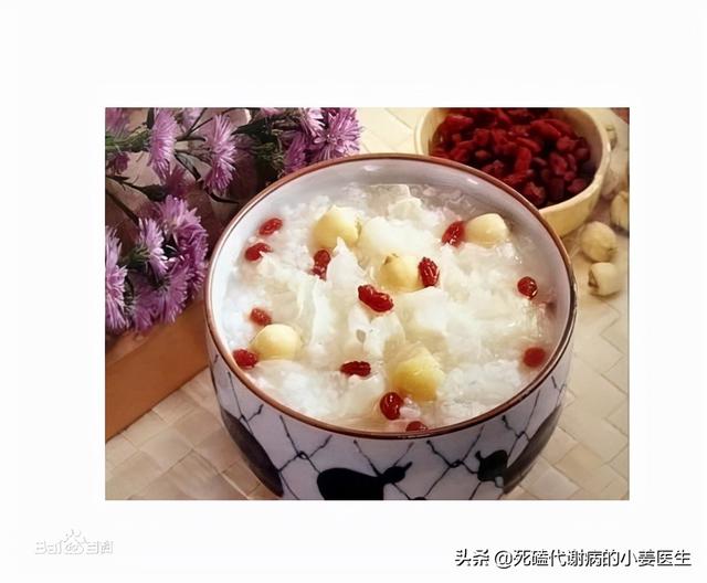 这3款药膳粥，分别适合瘀血痰浊痹阻、湿热痹阻和痹阻痛风的人吃