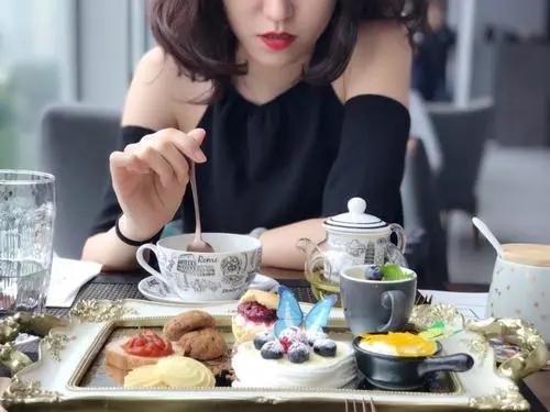 “老得慢”的女性，一般有5个共性，不妨对照看看，你占了几个