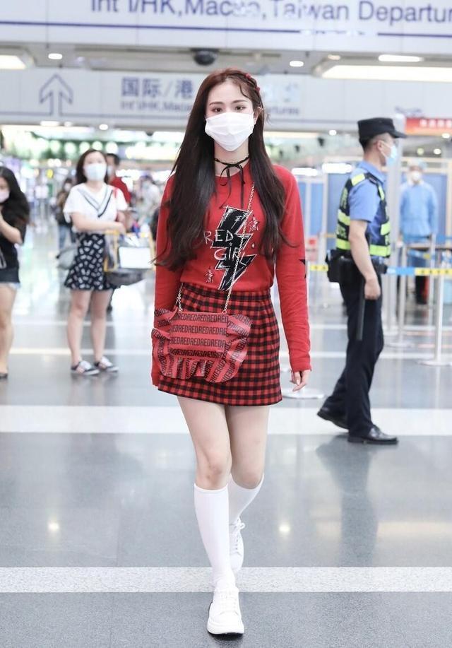 满大街都是 挤奶裙 Jk裙 才是真洋气 又纯又欲太撩人 太阳信息网