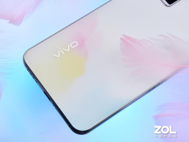 小姐姐的自拍新装备 vivo  S10e图赏