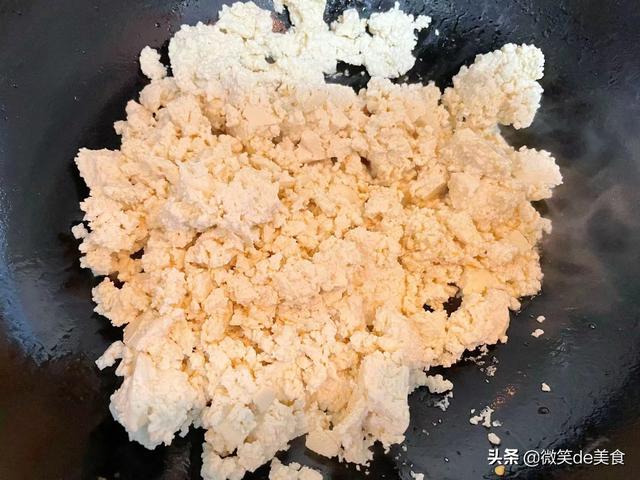 它富含优质蛋白质，钙含量是牛奶的3倍，好吃不胖营养高，身体棒