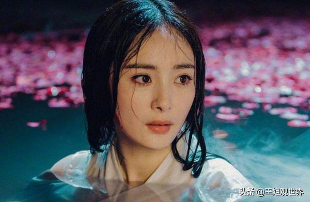 刘亦菲为什么没有子宫:明星也有“缺陷”：赵丽颖的脚，刘亦菲的牙，而她没有子宫