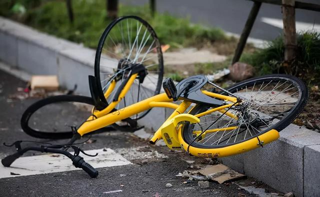 套现15亿潇洒离场，把烂摊子留给美团，胡玮炜比戴威更聪明