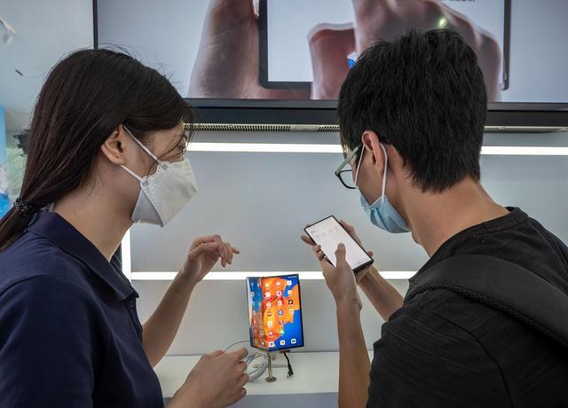 双十一到了！你要买手机吗？网购与实体店买，这些差距你知道吗