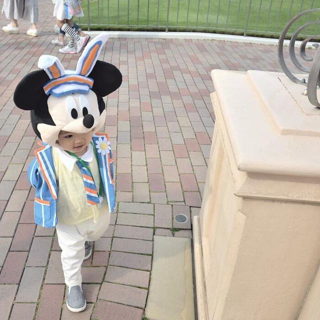 可爱的孩子们穿着妈妈为他们制作的手工服装（30 张图片）