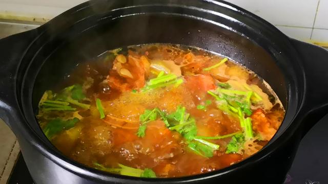 霜降过后，不懂吃就亏了，多给家人喝这5道汤，滋补强身不怕冷