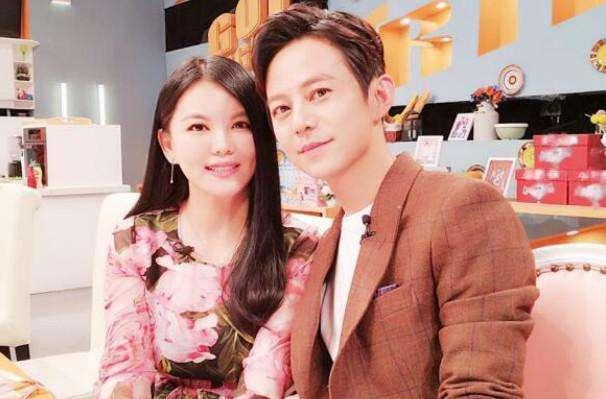 谢娜李湘:稳坐一姐之位8年，根正苗红的李湘为何输给
