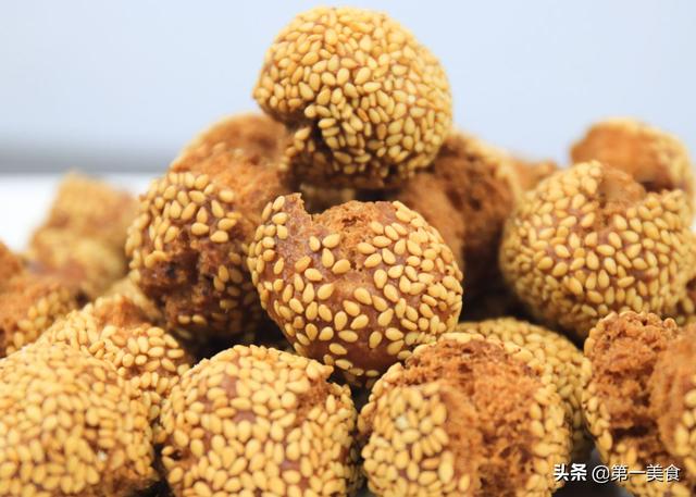 想吃零食不用买，4种面食详细做法，不用烤箱不发面，几分钟出锅