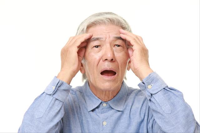 可能会增加患阿尔茨海默病风险的人格特征有哪些？该如何预防？