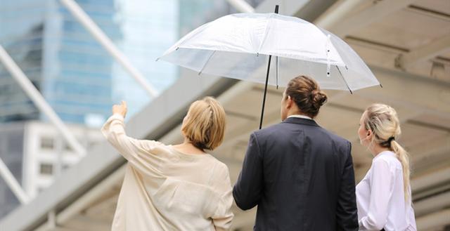 大学辍学去做亚马逊，两小伙玩出了全新生意模式