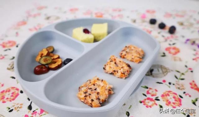 这季节给宝宝吃点虾，简单蒸一蒸好吃到渣都不剩